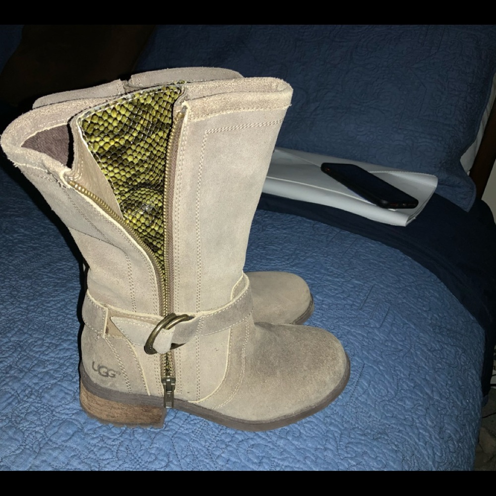 UGG Suede Motorcycle Boot Size 5